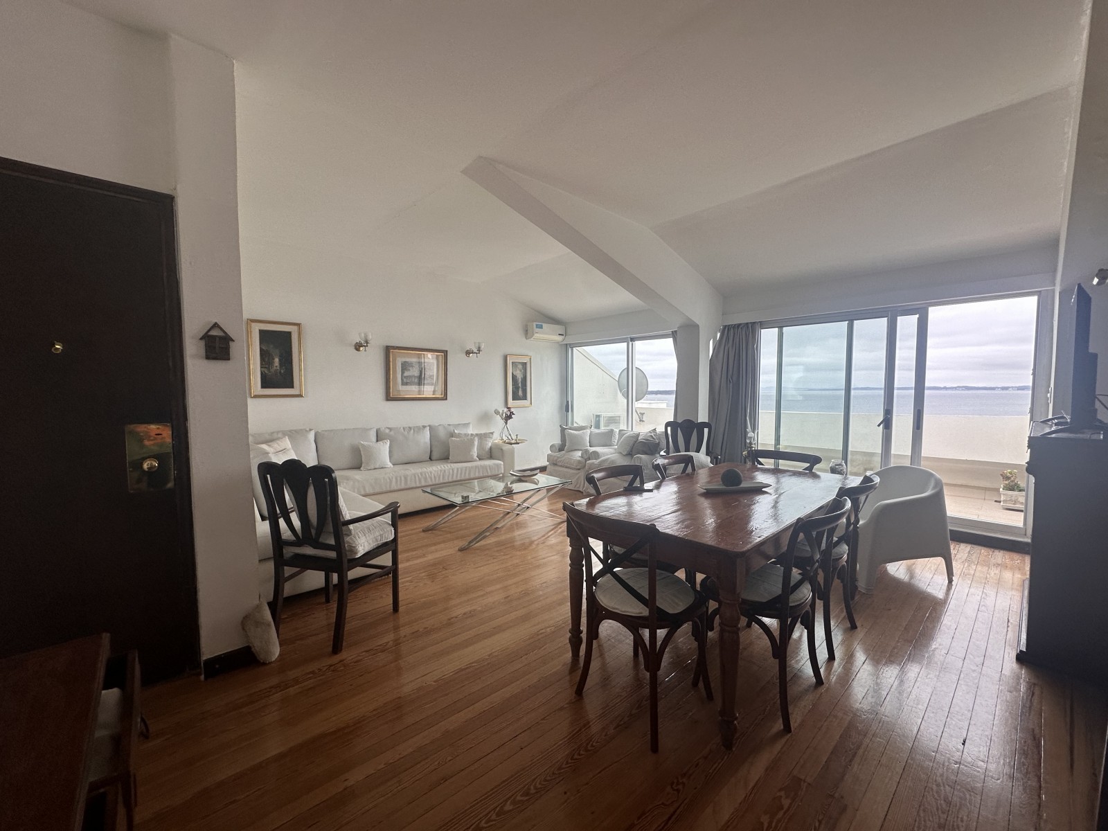 Apartamento en Edificio Casino Miguez